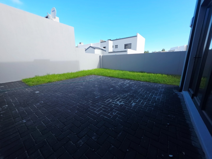 4 Bedroom Property for Sale in Sandown Western Cape